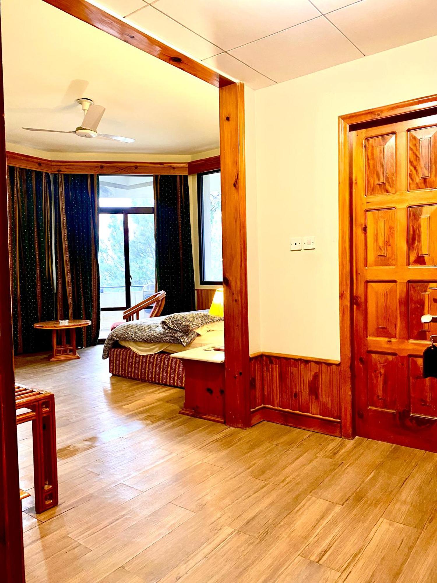 Rock City Resort Mingora Zewnętrze zdjęcie
